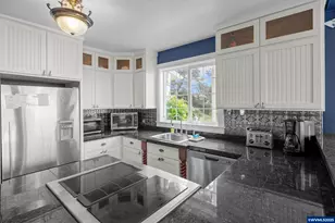 25 Clarke St, Depoe Bay, OR 97341 - Photo 7