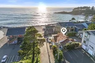 25 Clarke St, Depoe Bay, OR 97341 - Photo 1