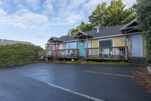 25 Clarke St, Depoe Bay, OR 97341 - Photo 5