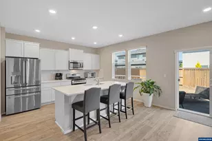 4829 Surveyor Ave NE, Salem, OR 97305 - Photo 9