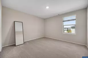 4829 Surveyor Ave NE, Salem, OR 97305 - Photo 37