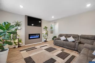 4829 Surveyor Ave NE, Salem, OR 97305 - Photo 15