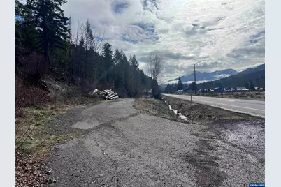 N Santiam Hwy, Idanha, OR 97350 - Photo 1