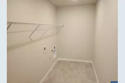 2920 Olympic St, Woodburn, OR 97071 - Photo 13