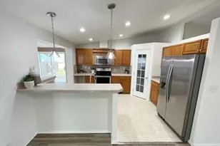 4455 Blueberry (-4445) Ln NE, Salem, OR 97305 - Photo 21