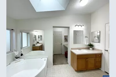 4455 Blueberry (-4445) Ln NE, Salem, OR 97305 - Photo 17