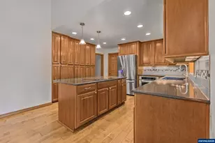 6503 Kinns Rd, Woodburn, OR 97071 - Photo 13