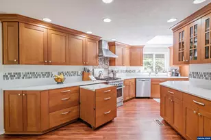 10693 Southview Lp SE, Jefferson, OR 97352 - Photo 9