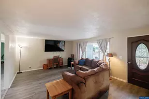 38973 Groshong Rd NE, Albany, OR 97321 - Photo 7