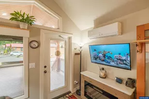 8372 SE Enchanted Way, Turner, OR 97392 - Photo 9