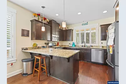 924 Park St, Sweet Home, OR 97386 - Photo 13