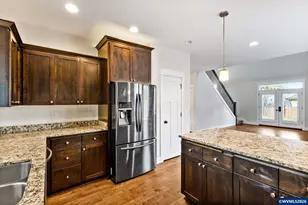 924 Park Street, Sweet Home, OR 97386 - Photo 11