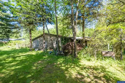 1400 Nandina St, Sweet Home, OR 97386 - Photo 11