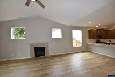 871 Oakleaf Wy, Silverton, OR 97381 - Photo 11