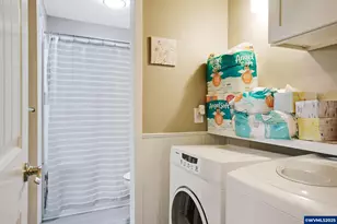 950 Evergreen Rd, Woodburn, OR 97071 - Photo 25