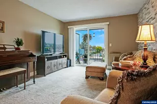 950 Evergreen Rd, Woodburn, OR 97071 - Photo 17