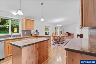 23998 Hwy 20, Philomath, OR 97370 - Photo 11