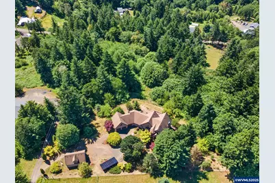 8801 SE Walnut Dr, Amity, OR 97101 - Photo 45