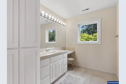 8801 SE Walnut Dr, Amity, OR 97101 - Photo 27