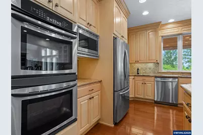 8801 SE Walnut Dr, Amity, OR 97101 - Photo 15