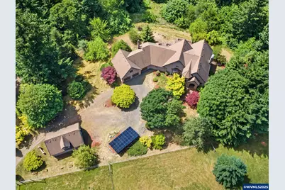 8801 SE Walnut Dr, Amity, OR 97101 - Photo 3