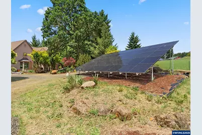 8801 SE Walnut Dr, Amity, OR 97101 - Photo 43