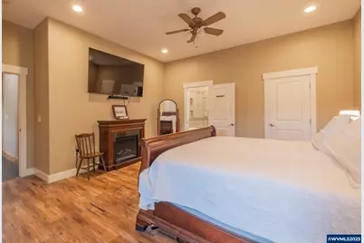 39844 McDowell Creek Dr, Lebanon, OR 97355 - Photo 21