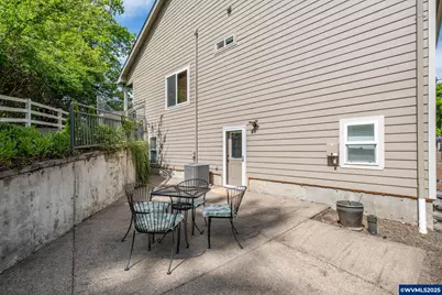 39844 McDowell Creek Dr, Lebanon, OR 97355 - Photo 39