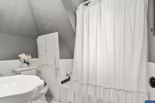 1067 Oak St, Silverton, OR 97381 - Photo 31