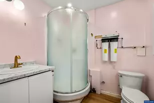 1067 Oak St, Silverton, OR 97381 - Photo 37