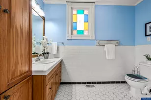 1067 Oak St, Silverton, OR 97381 - Photo 17