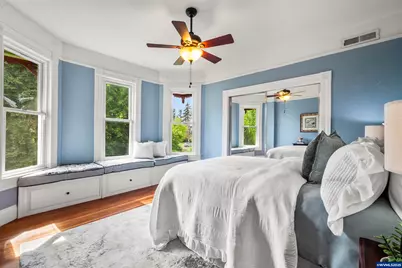 1067 Oak St, Silverton, OR 97381 - Photo 27