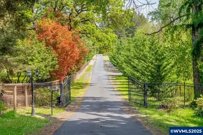 4698 Wallace Rd NW, Salem, OR 97304 - Photo 3