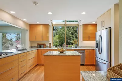 1866 Merritt St S, Salem, OR 97302 - Photo 13