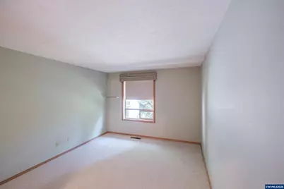 2724 Cedarwood Ct SE, Albany, OR 97322 - Photo 11