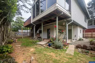 541 SE Oar Ave, Lincoln City, OR 97367 - Photo 41