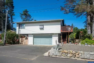 541 SE Oar Ave, Lincoln City, OR 97367 - Photo 1