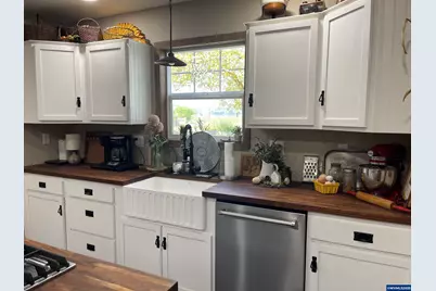 24291 SW Rogers Rd, Sheridan, OR 97378 - Photo 43