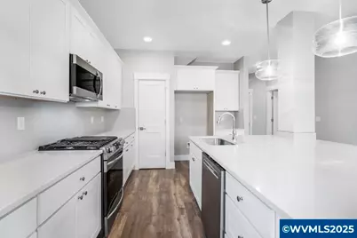 1099 Arthur Wy NW, Salem, OR 97304 - Photo 9