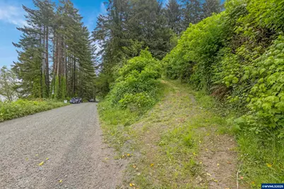 5916 S Bay Rd, Toledo, OR 97391 - Photo 13