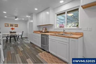 611 NE Bockes Lp, Sheridan, OR 97378 - Photo 27