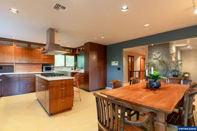 35968 Bryant Dr SW, Albany, OR 97321 - Photo 5