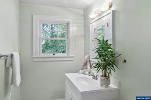 1670 B St NE, Salem, OR 97301 - Photo 29