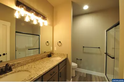 253/ 255 NW Douglas St, Dallas, OR 97338 - Photo 15