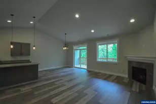 257 NW Douglas (-259) St, Dallas, OR 97338 - Photo 7