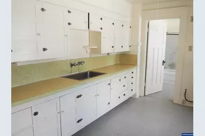 300 SW 2nd St, Corvallis, OR 97333 - Photo 25