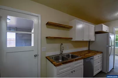 3880 Welty Av SE, Salem, OR 97302 - Photo 9