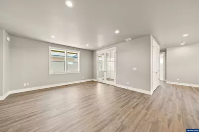 2522 NW Redwood Cir, Redmond, OR 97756 - Photo 11