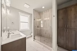 2522 NW Redwood Cir, Redmond, OR 97756 - Photo 23