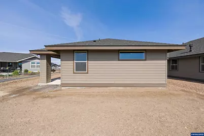 2522 NW Redwood Cir, Redmond, OR 97756 - Photo 5